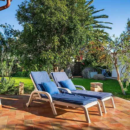 Villa 7 *